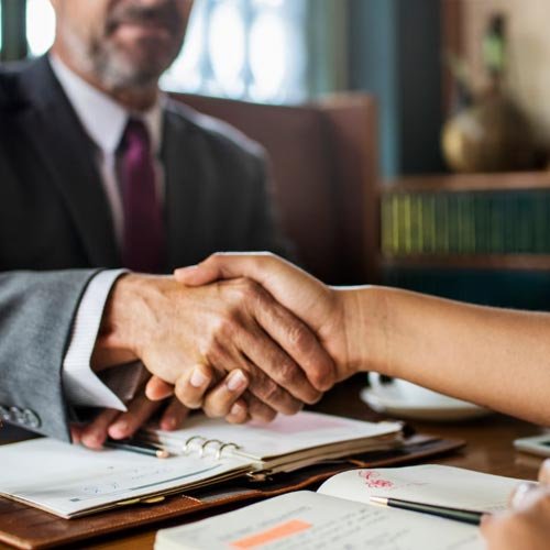 Defensa legal por delitos comunes y faltas penales en tribunales de Maipú