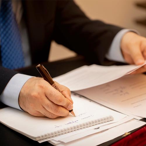 Defensa legal contra jactancia judicial en tribunales de Maipú