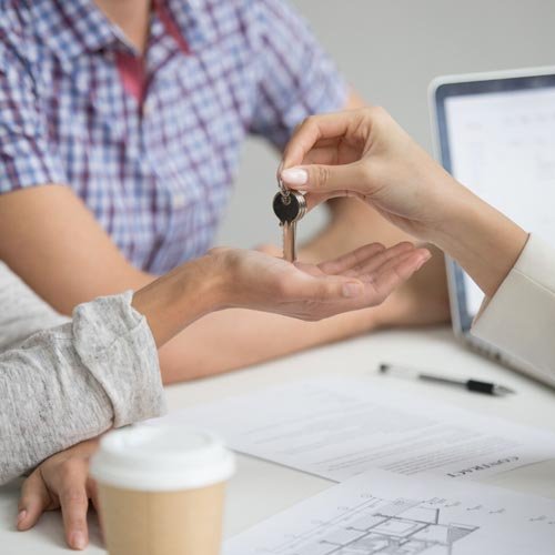 Asesoría legal para transmisión de dominio de propiedades en Maipú