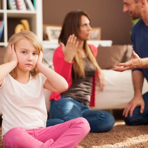 Defensa y querellas por violencia intrafamiliar en juzgados de Maipú